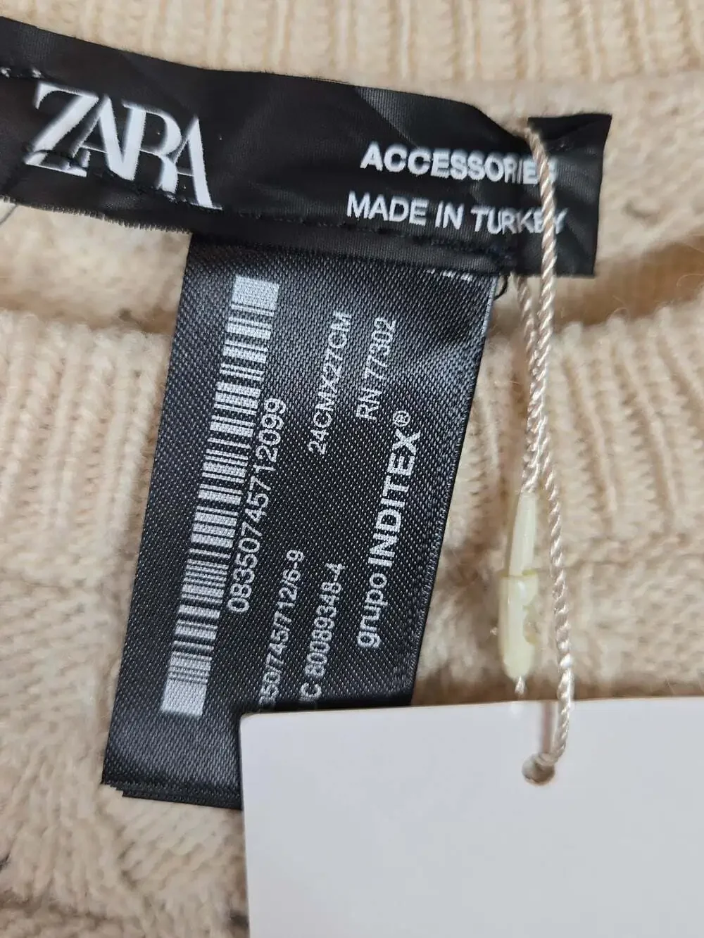 Zara Girls Cream Cable Knit Cropped Sweater Vest Floral Embroidery 6-9 Years